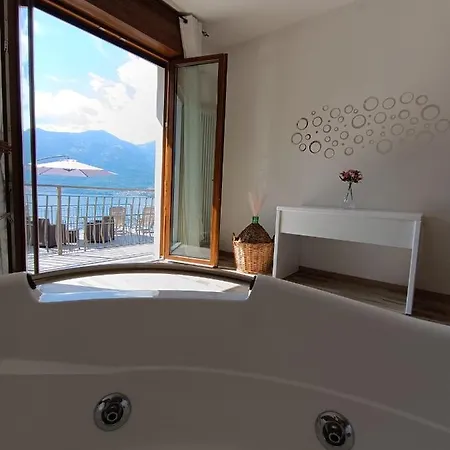 Apartament Dudi Jolie Maison - Jacuzzi Lezzeno