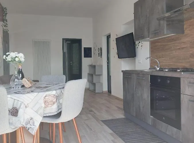 Dudi Jolie Maison - Jacuzzi Appartement *