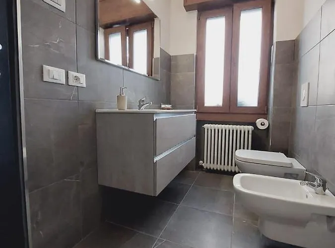 Dudi Jolie Maison - Jacuzzi Lezzeno