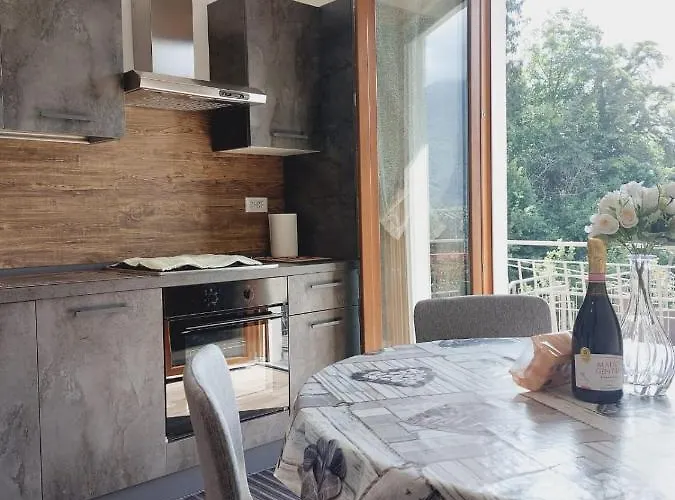 Dudi Jolie Maison - Jacuzzi * Lezzeno