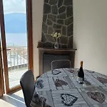 Dudi Jolie Maison - Jacuzzi Apartament