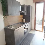 Dudi Jolie Maison - Jacuzzi Apartament